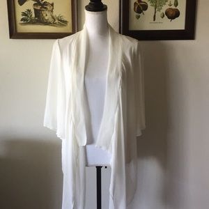 Boohoo white chiffon kimono size 6